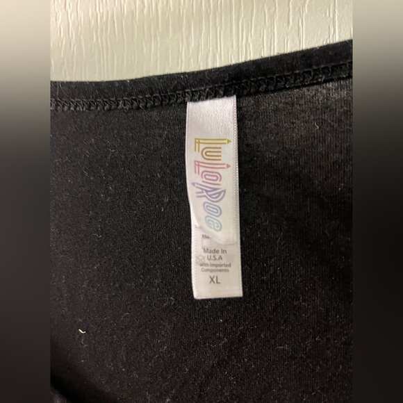 Lularoe Solid Black Top Size XL - Picture 2 of 2